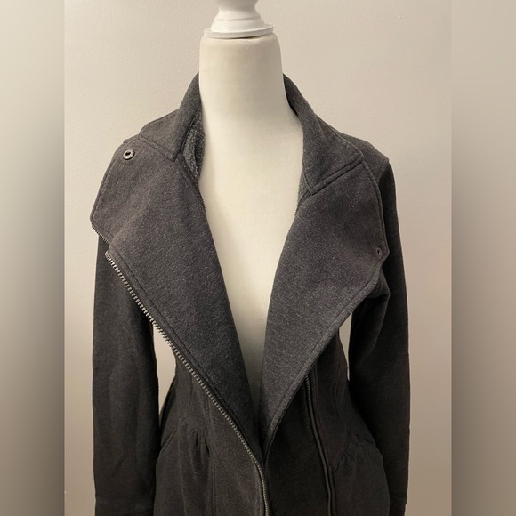 Athleta Long Sleeve Grey Zipper Jacket Size S - Picture 2 of 9